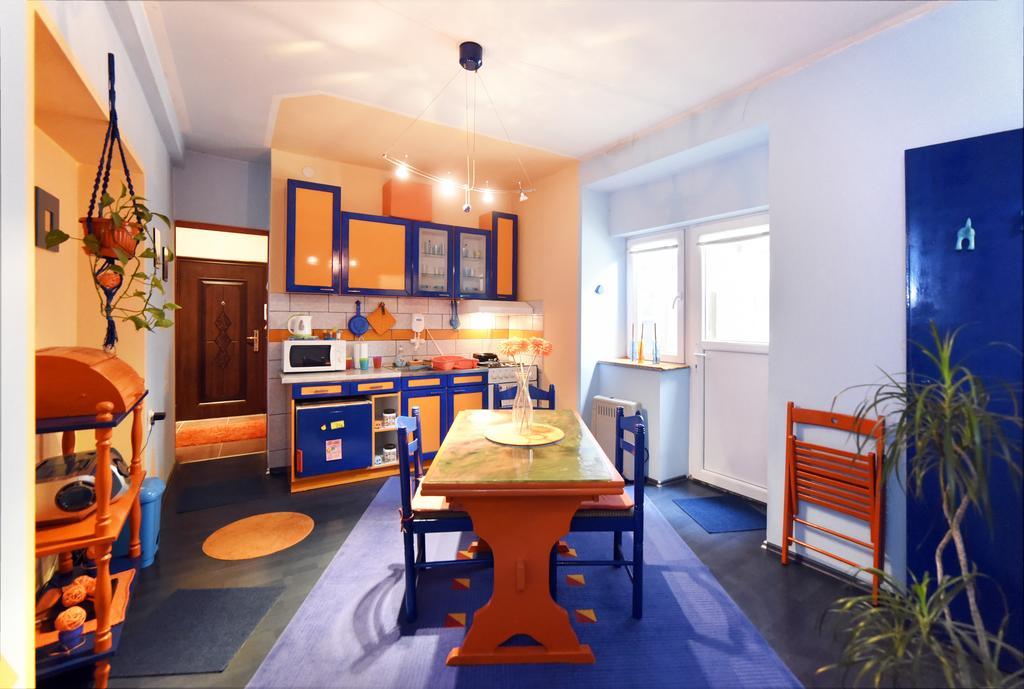 Apartment Orange Purple Blue Загреб Экстерьер фото